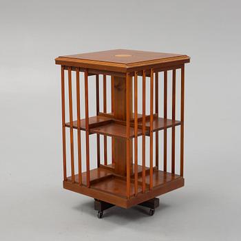 Boksnurra, engelsk stil, 1900-talets andra hälft.