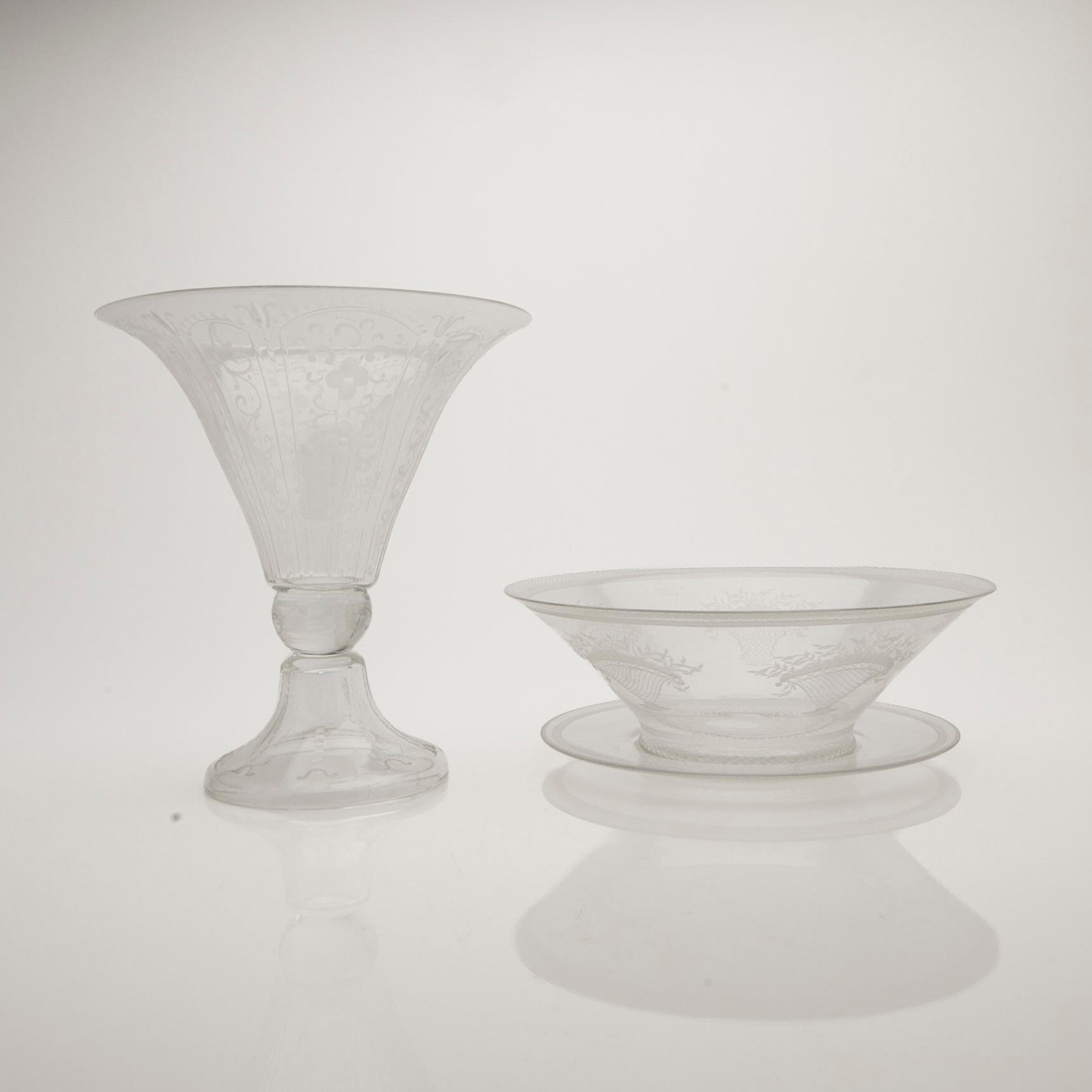 Edward Hald, Glasses, 2 pcs, Orrefors and Kosta Boda, 1920s.