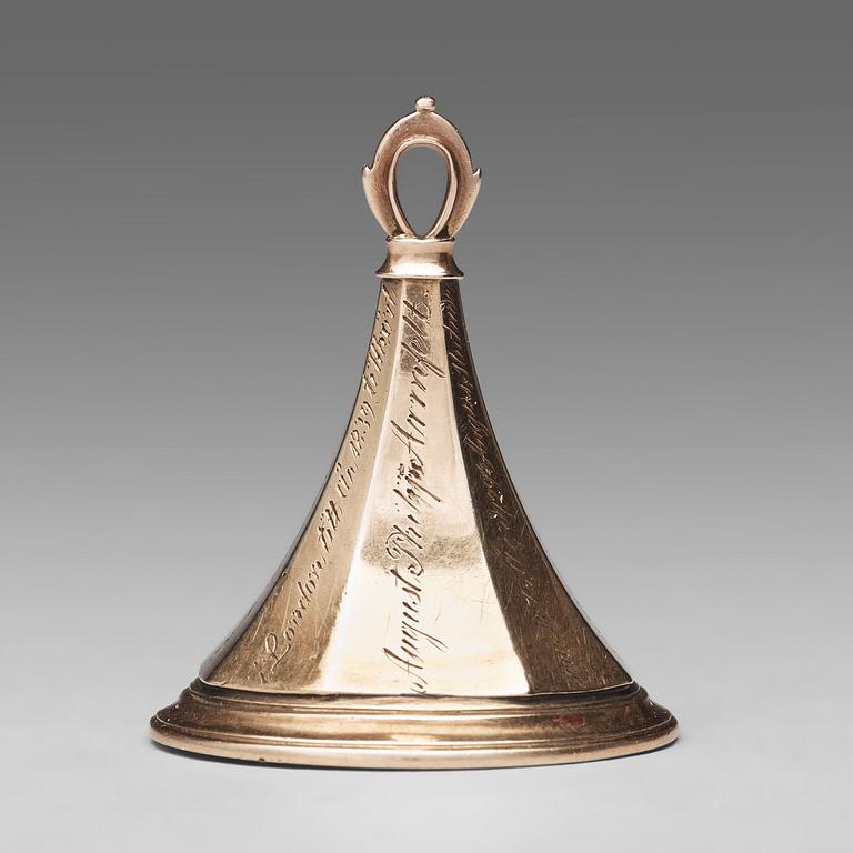 SIGILL, sk pitschaft, för friherreliga ätten Armfelt, guld med skuren karneol, ostämplad, daterat 1791.