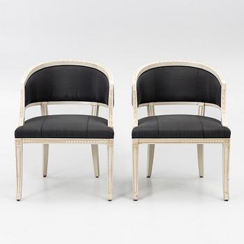 Karmstolar, ett par, sengustaviansk stil, 1900-talets andra hälft.