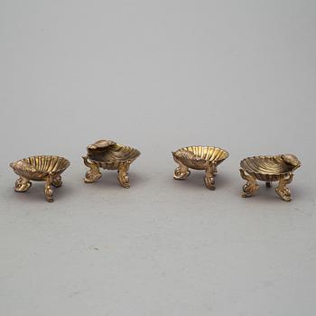 Shell shaped silver plate salts and bowls, 4+2, 20th century.