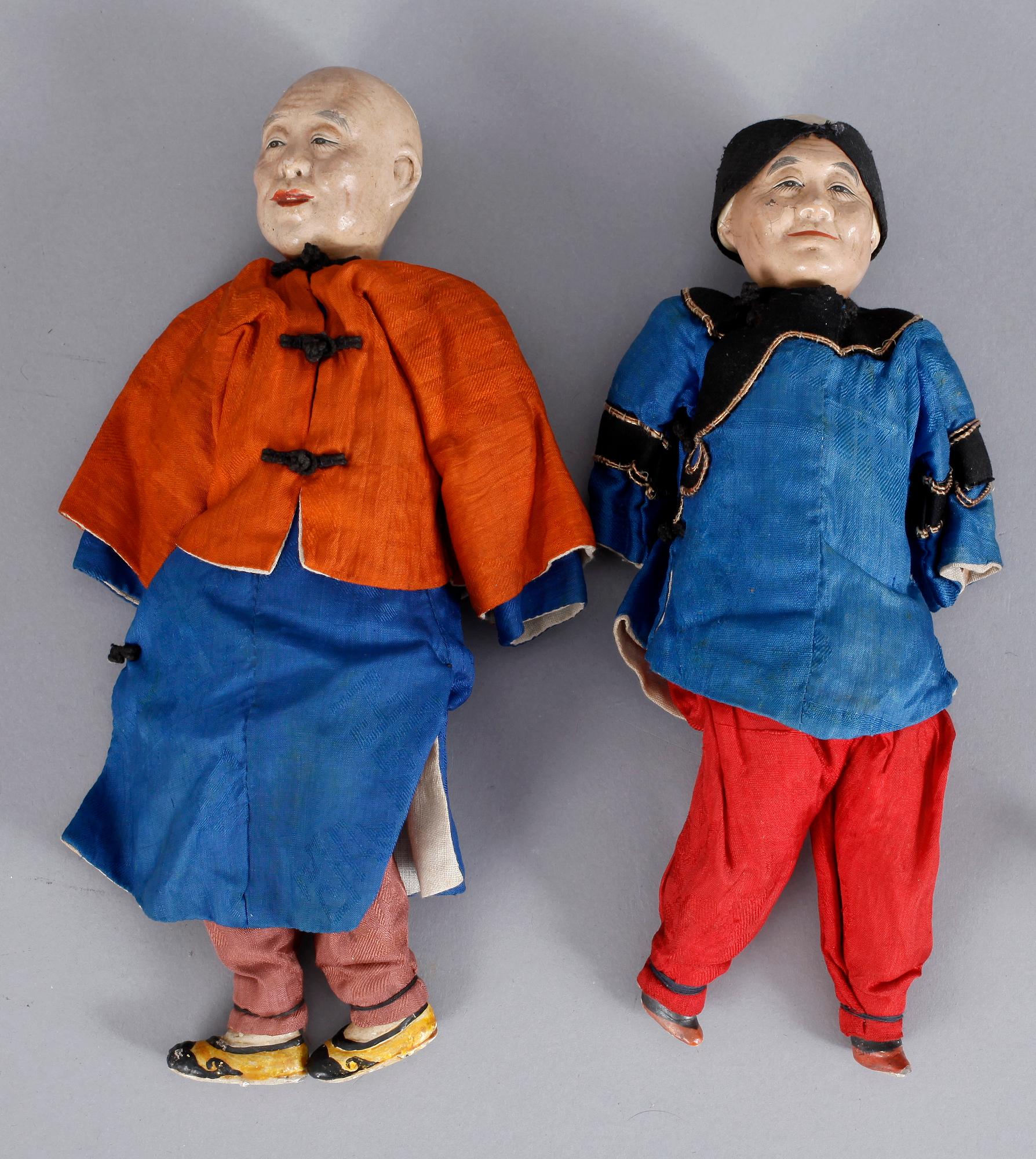 DOCKOR, 4 st, plast samt textil, Japan, 1900-talets första hälft.