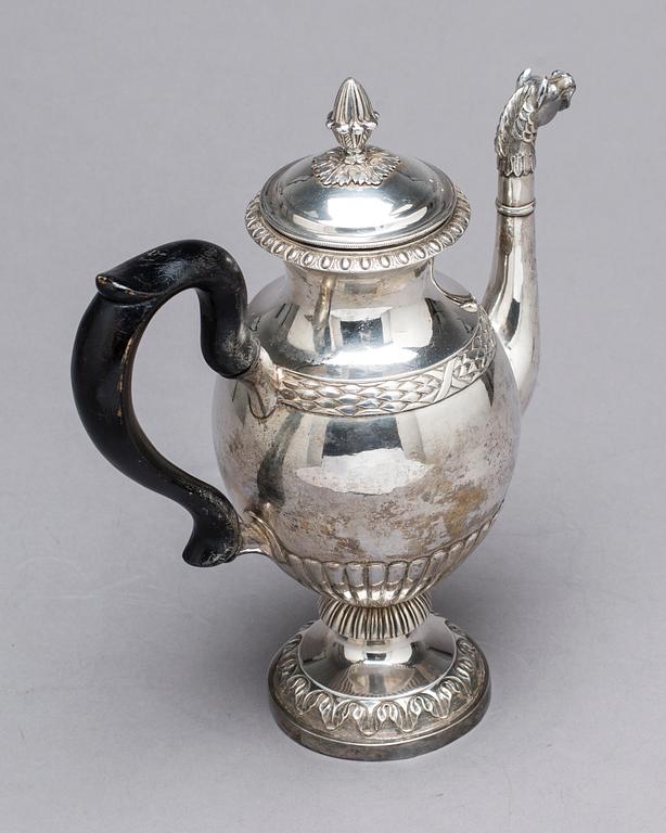 Hans Georg Vogt, Kristianstad 1835, Kaffekanna, silver, empire.