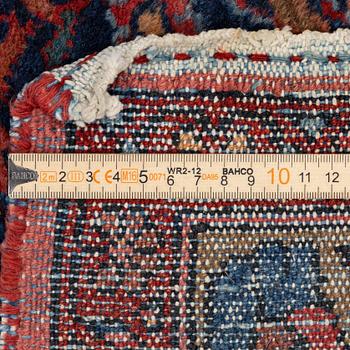 Matta, orientalisk, ca 203 x 119 cm.