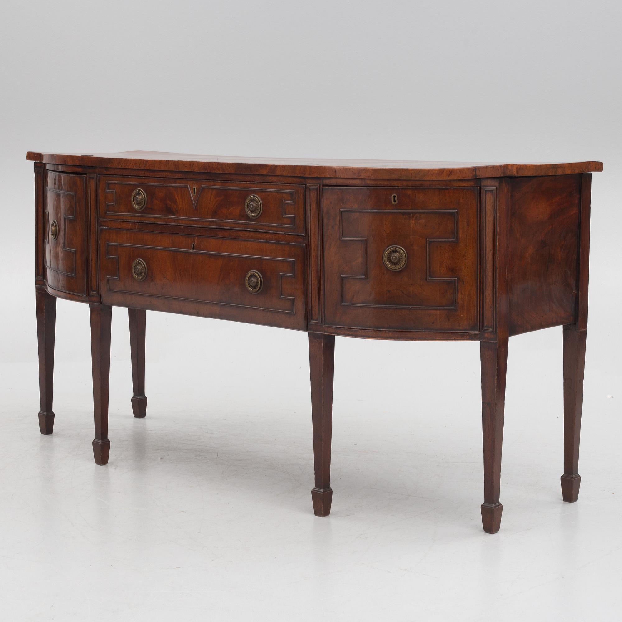 A Georgian sideboard, 18th/19th century.