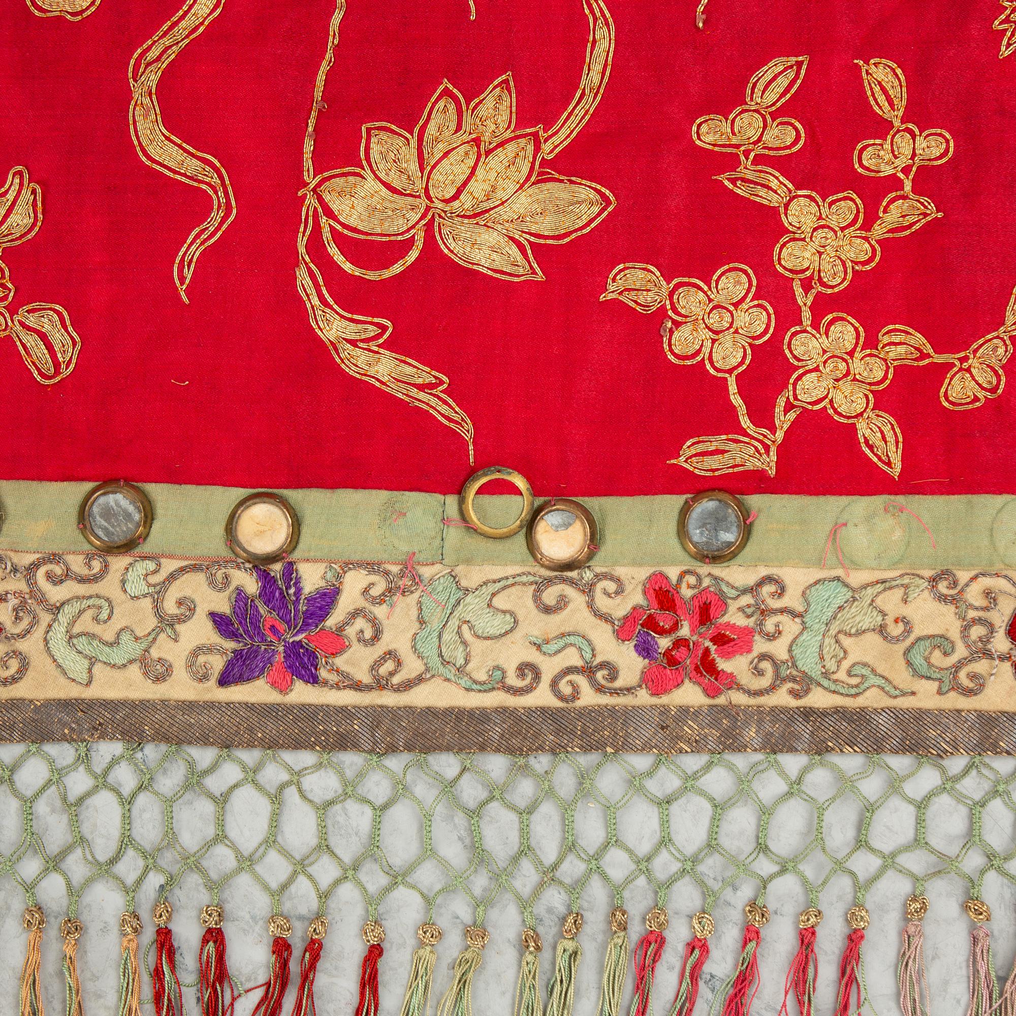 A Chinese silk embroidery, late Qing dynasty (1644–1912).