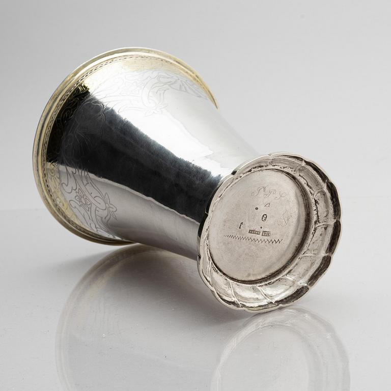 Petter Lund, bägare, delvis förgyllt silver, Stockholm 1755. Rokoko.