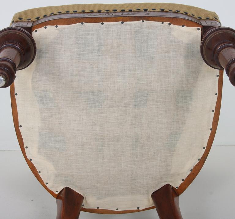 KARMSTOL, nyrenässans, sent 1800-tal.