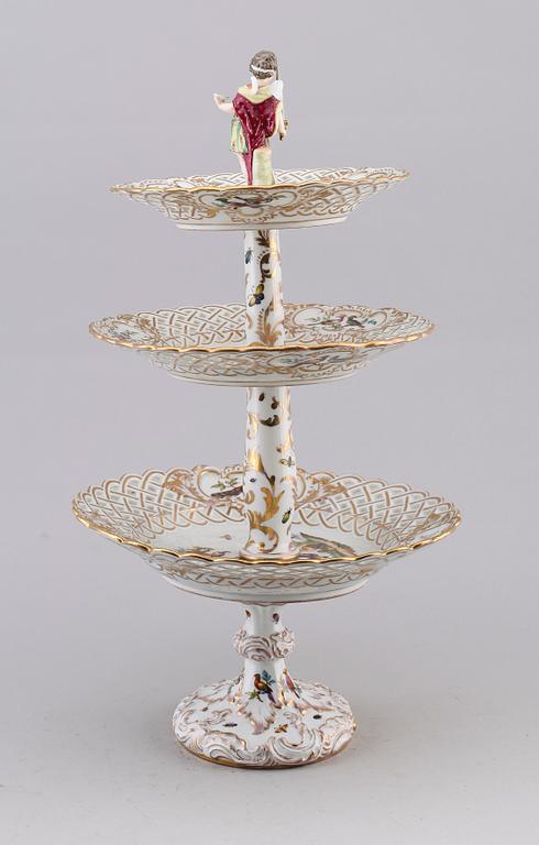 ETAGERE, porslin, Meissen, 1900-talets mitt.