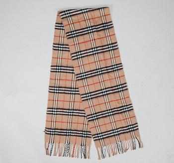 HALSDUK, Burberry.
