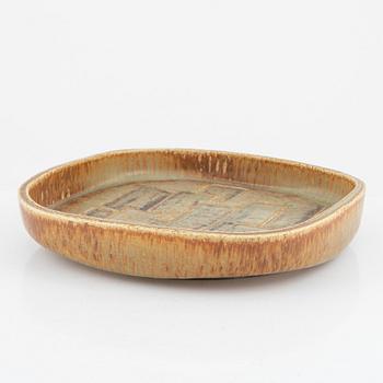 Eva Staehr-Nielsen, a stoneware bowl, Saxbo Stentøj, Denmark, mid 20th century.