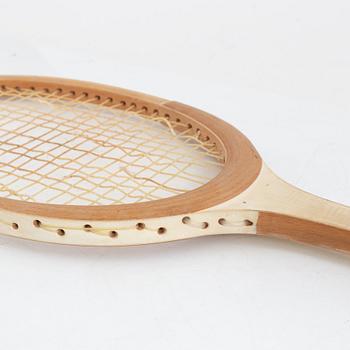 Tennisracket, Fila. Signerad Björn Borg. Speciellt framtaget FILA prototyp-racket i trä, 1977/78.