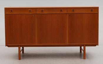SIDEBOARD, 1900-talets mitt.