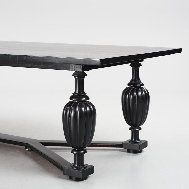 Gunnar Asplund, a dining table, for the staffroom at Karlshamn Secondary School, Sweden, ca 1912-1918.