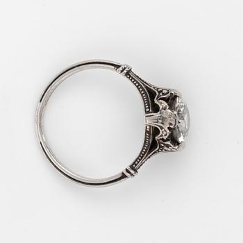 An Edwardian 1.75 ct old-cut diamond ring. Quality circa K-L/VS.