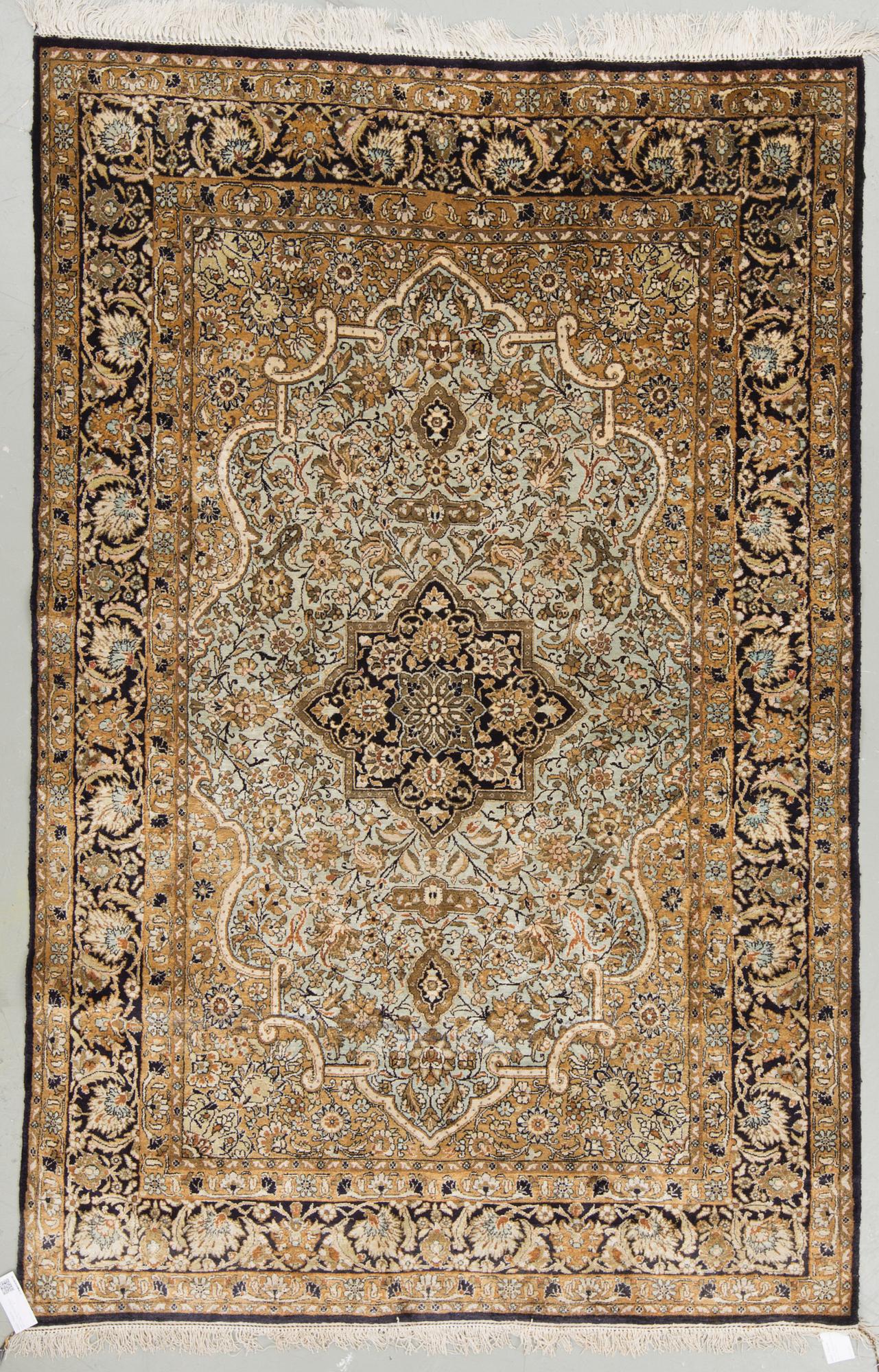 MATTA, Old silke Ghom, ca 207 x 136 cm.