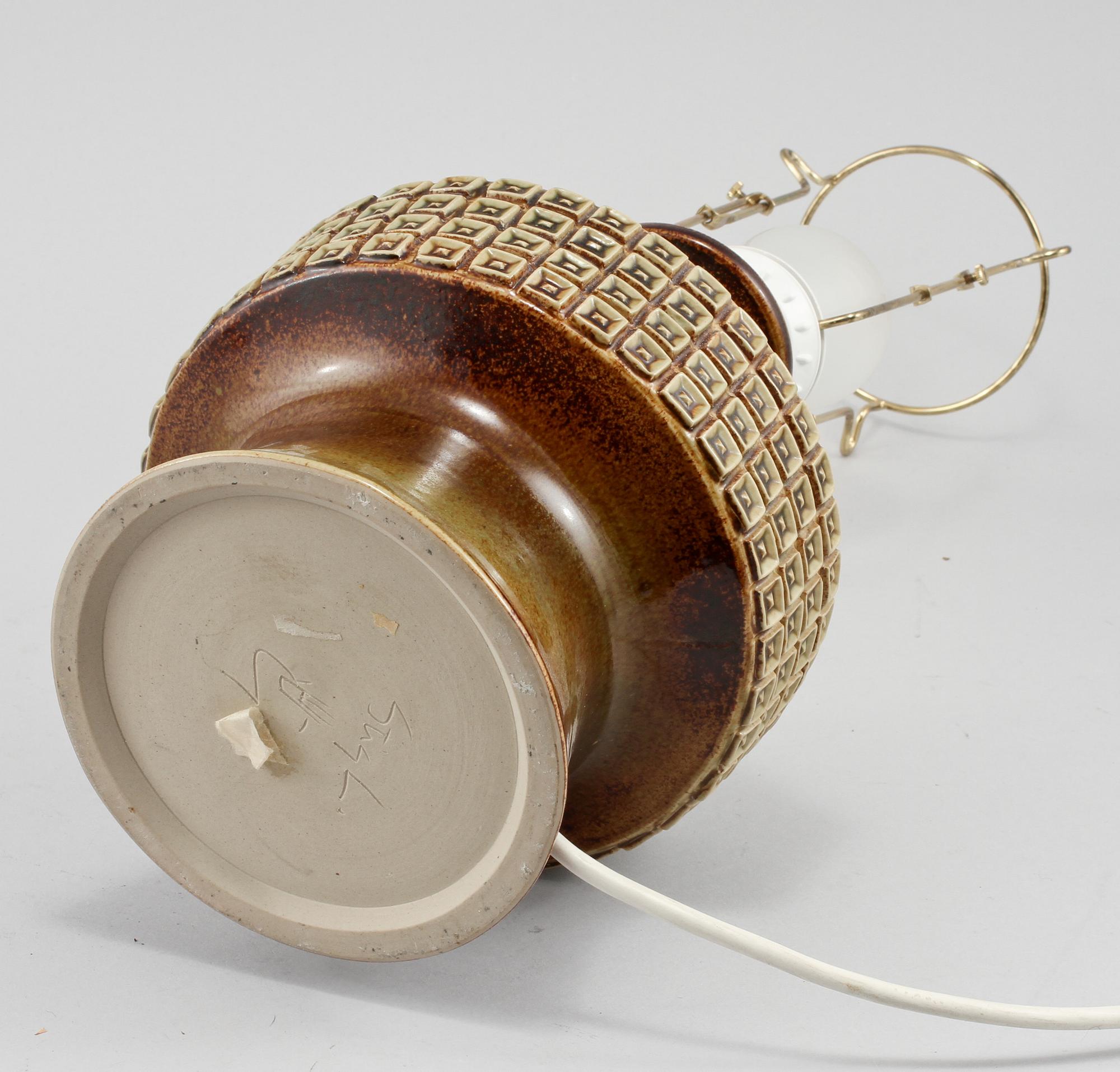 BORDSLAMPA, stengods, Stig Lindberg, Gustavsbergs studio, 1900-talets andra hälft.