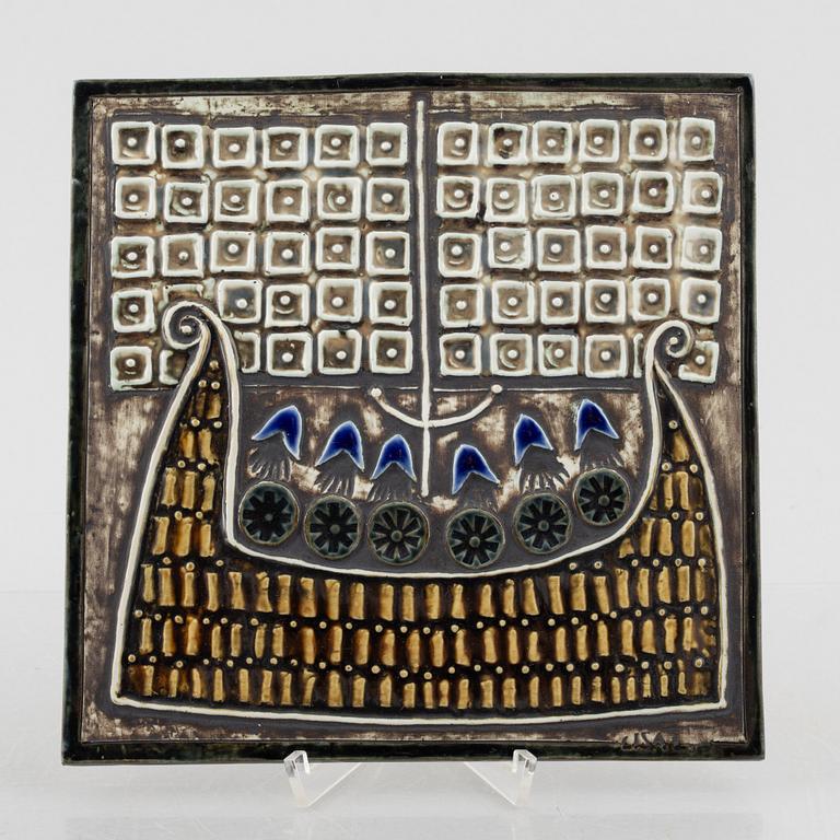 Lisa Larson, väggreliefer, 3 st, stengods, Gustavsberg.