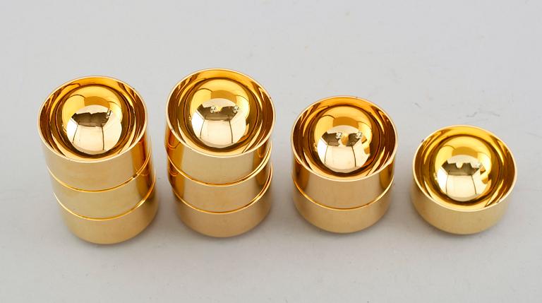 SUPKOPPAR, 9 st, mässing, Pierre Forsell, Skultuna, 1900-talets andra hälft.