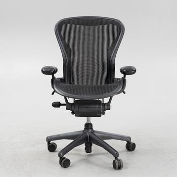 Don Chadwick/Bill Stump, skrivbordsstol, "Aeron", Herman Miller.