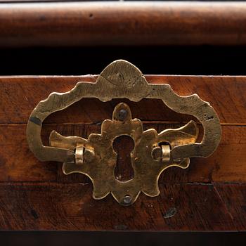 SKRIVBYRÅ / CYLINDERBYRÅ, möjligen Ryssland, 1700-senare hälft.