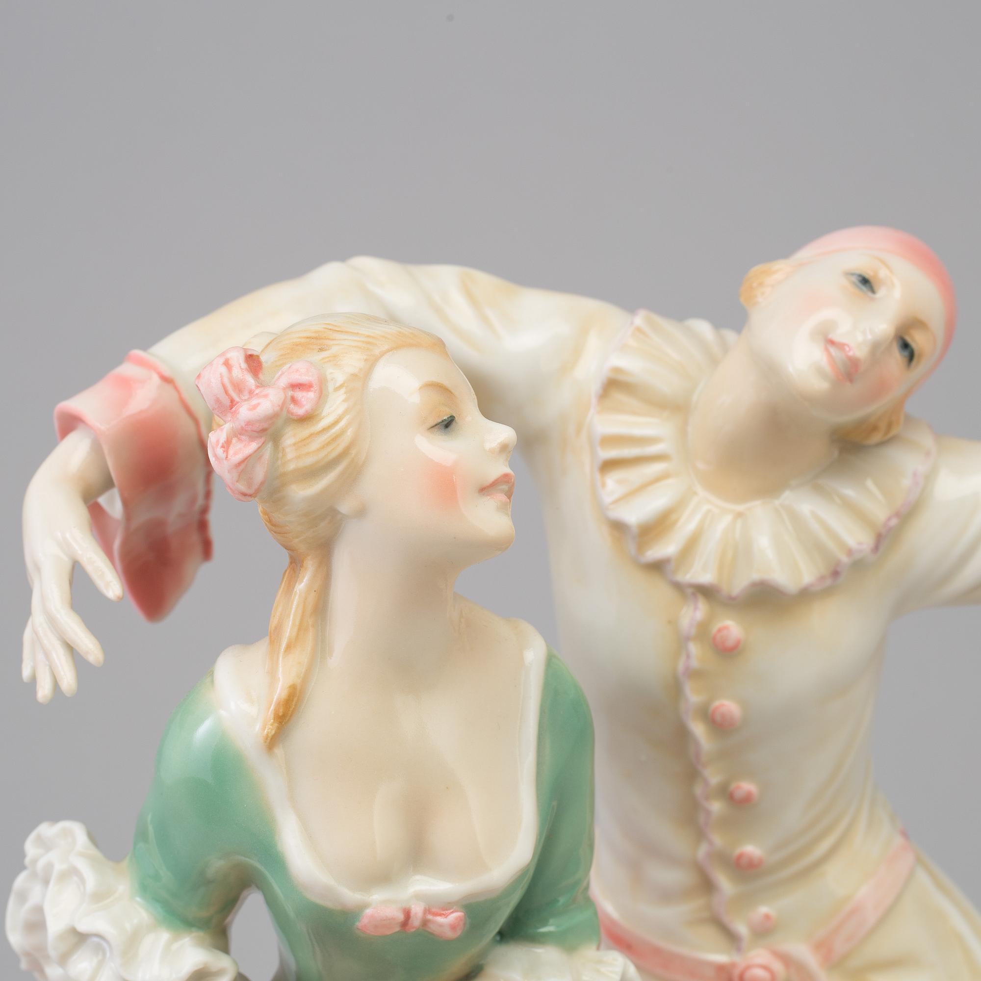 A Enz-porzellan 'Pierrot & Colombine' porcelain figure group, Volkstedt, Germany, 1940s.
