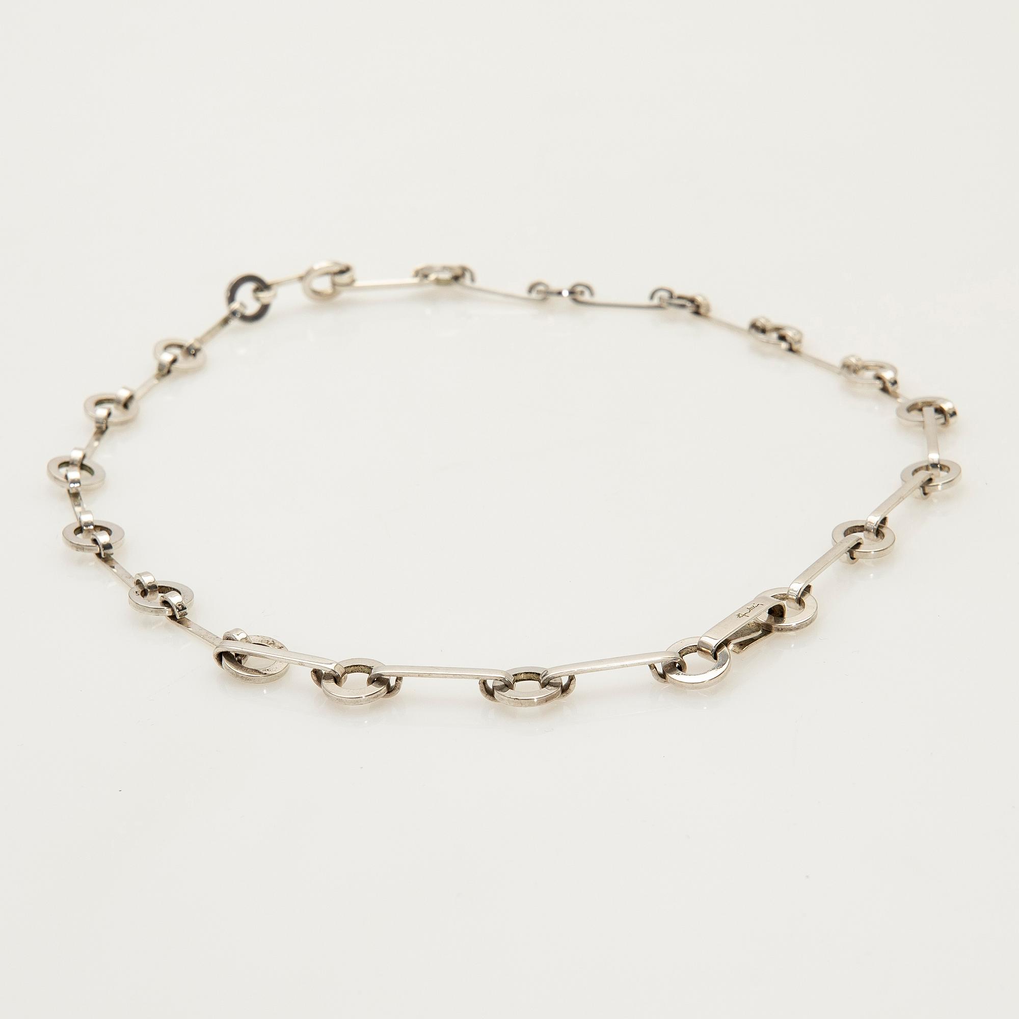 Efva Attling, halsband, ring, ett par örhängen, "Ring Chain", sterling silver.