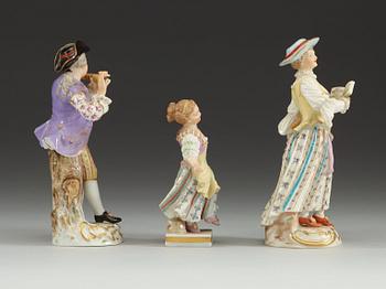 FIGURINER, tre stycken, porslin. Meissen, 1800-talets slut.