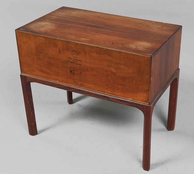 HALLMÖBEL med SPEGEL, Aksel Kjersgaard, Odder, Danmark, 1950/60-tal.