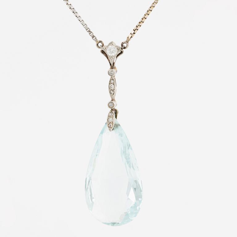 Necklace, gold with briolette-cut aquamarine and old-cut diamonds.