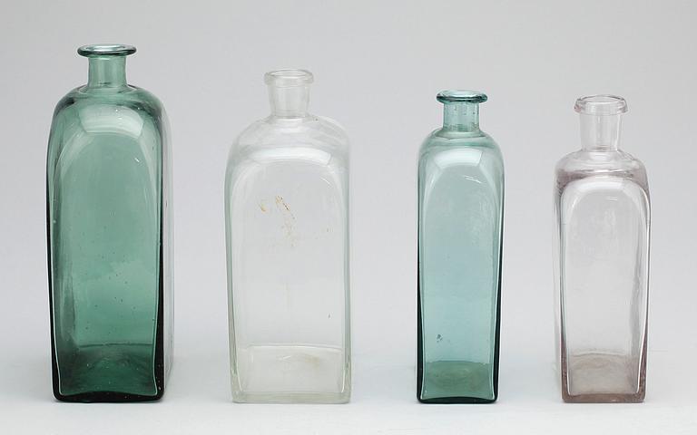 FLASKOR, 4 st, glas, 1800-tal.