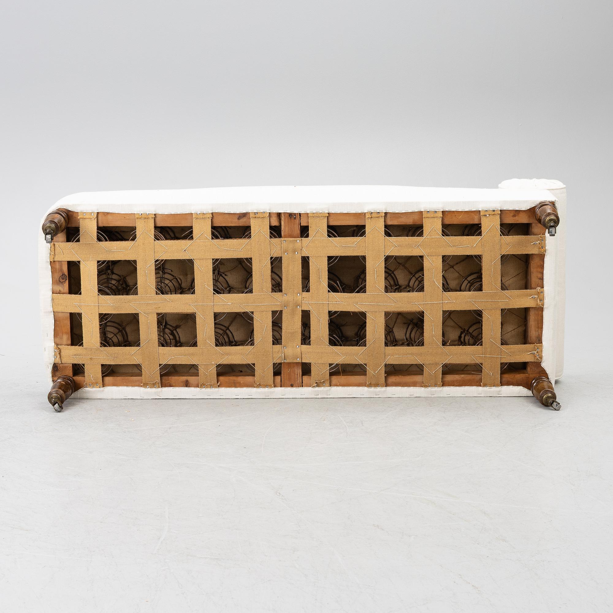 Chaise longue, late 19th century.