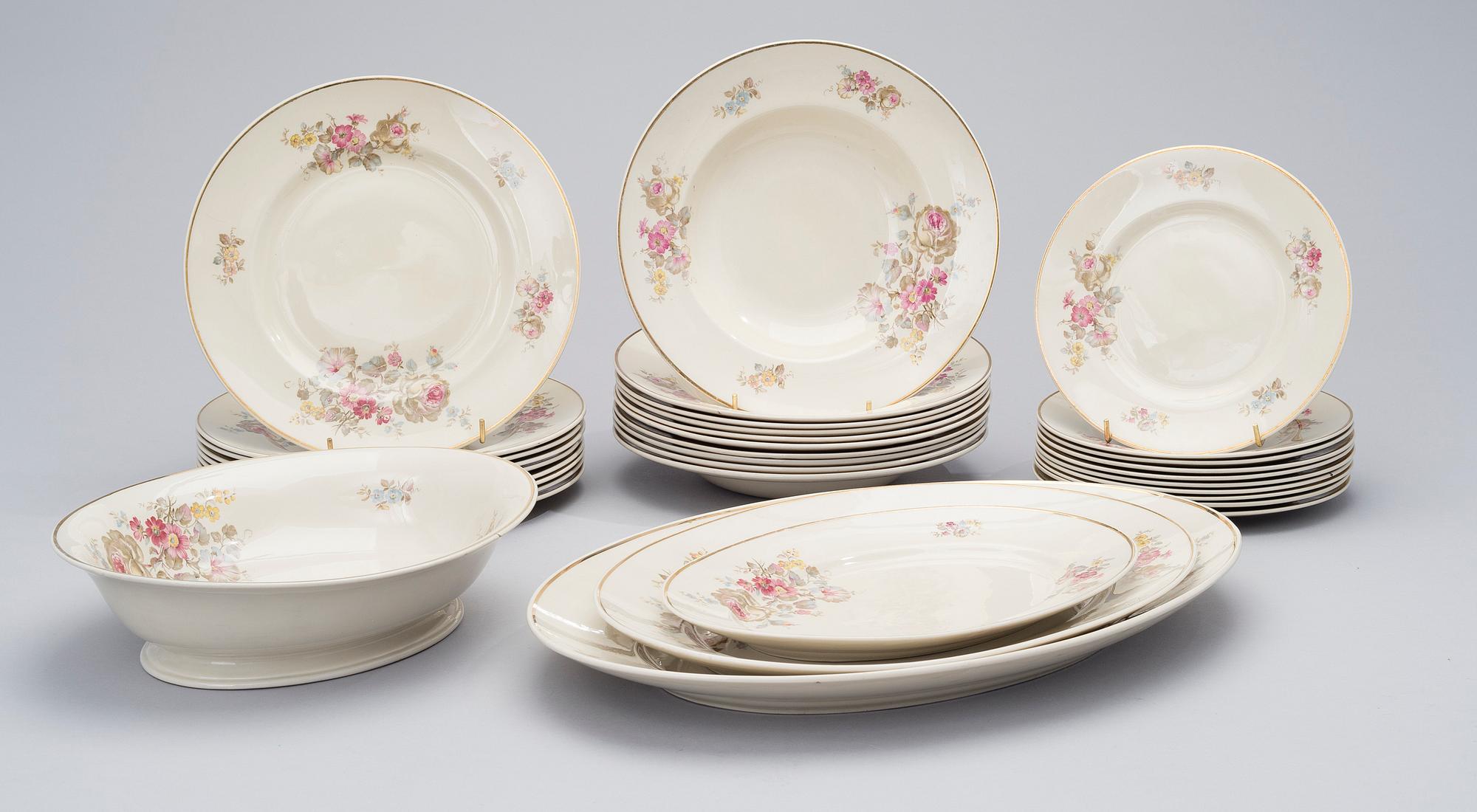 ASTIASTO, 48 osaa, posliinia, "Irmeli" Arabia, 1940-luku.