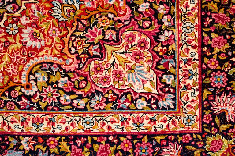 Matto, semi-antique Mashad, ca 224 x 141,5 cm.