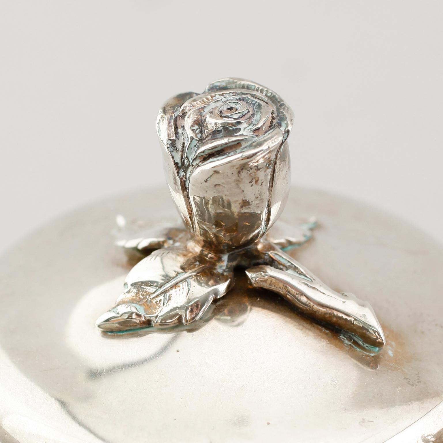 KAFFESERVIS, 3 delar, silver, svenska importstämplar, 1900-talets första hälft. Vikt ca 865 gram.