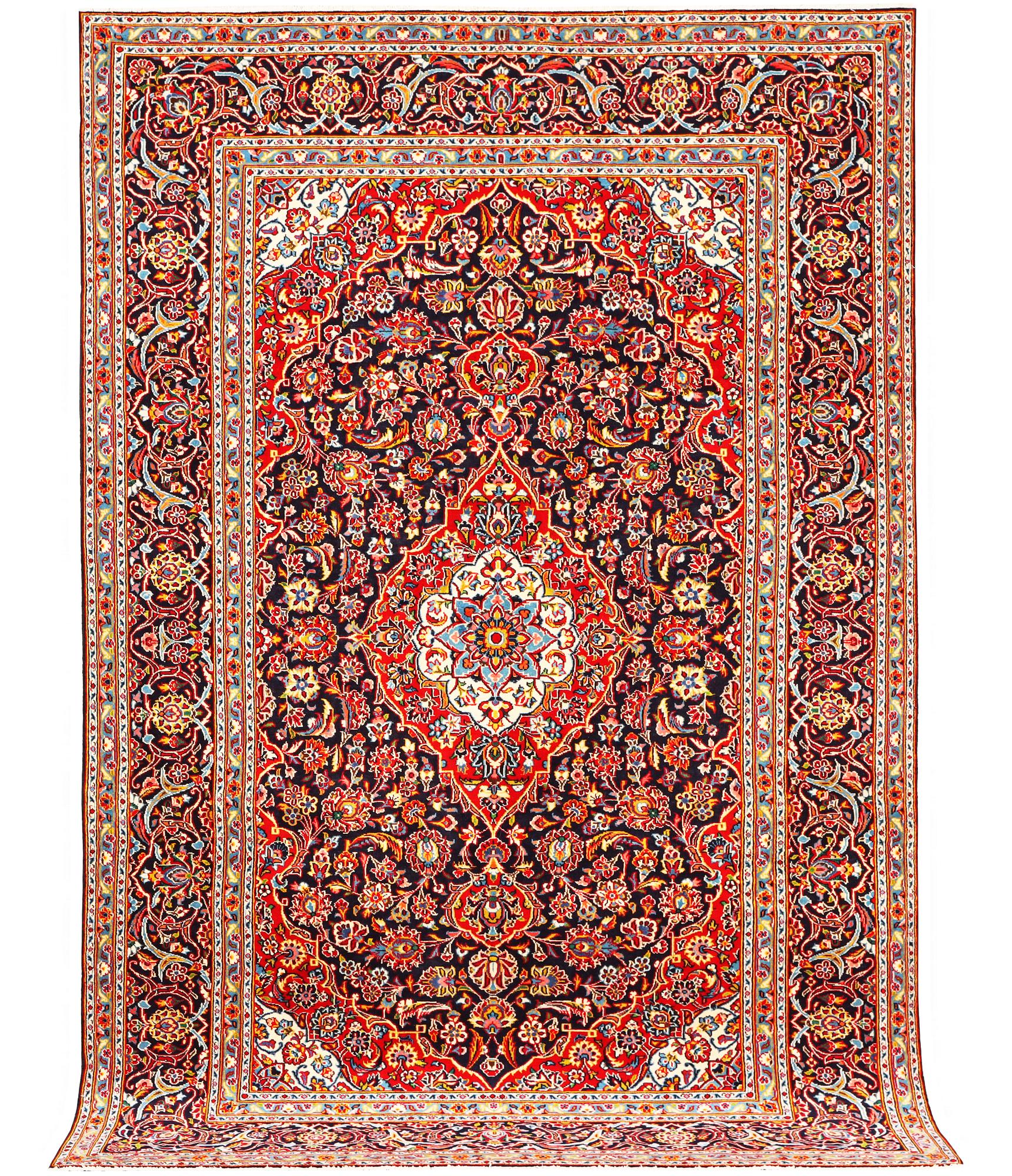 A Mahal carpet, a. 326 x 207 cm.