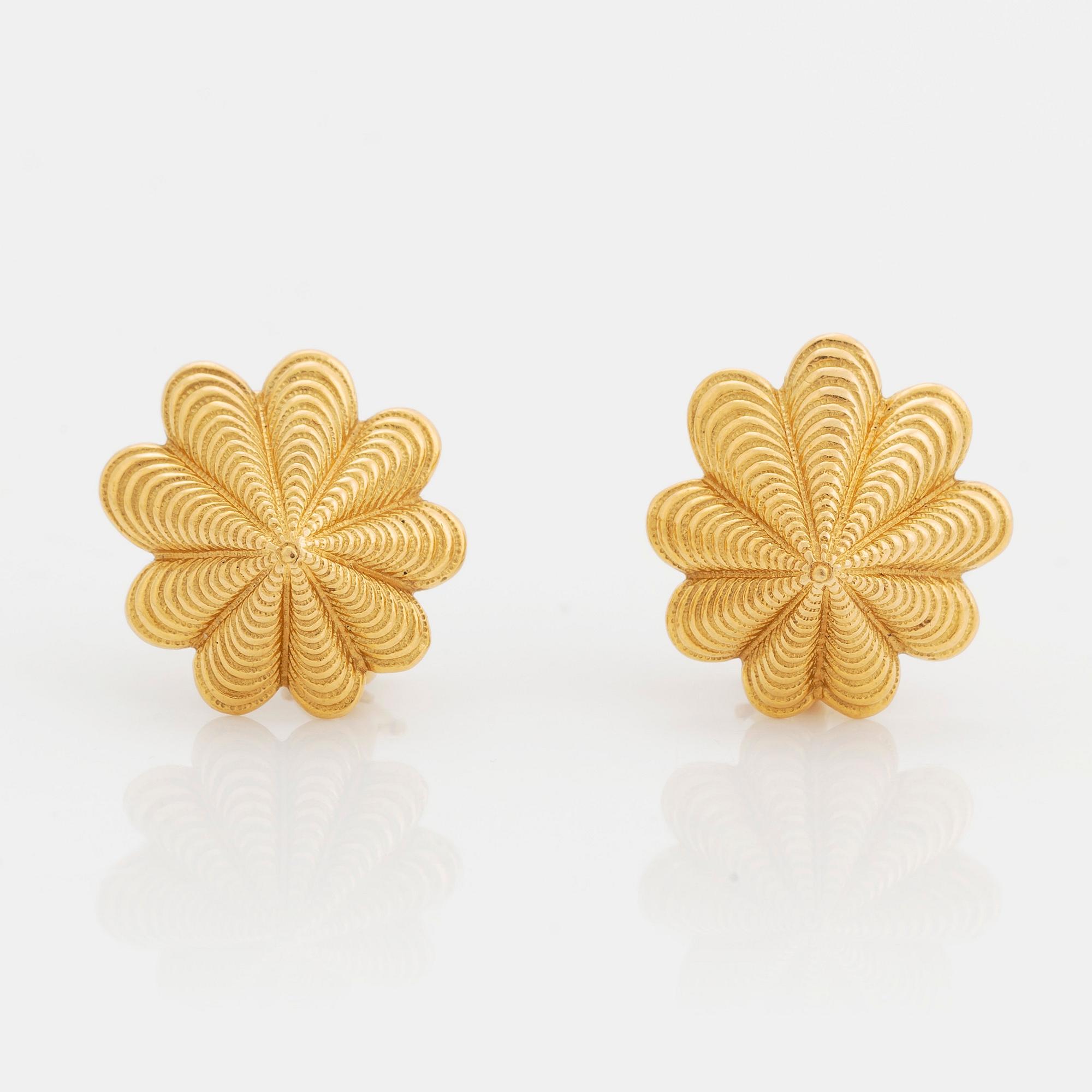 A pair of 18K gold Tiffany & Co earrings design Schlumberger.