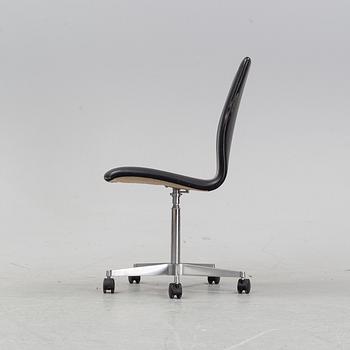 Arne Jacobsen, skrivbordsstol, "Oxford", Fritz Hansen, Danmark, 1985.