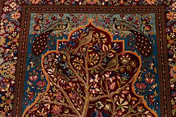 A rug, semi-antique Esfahan, so-called Ahmad, ca 213 x 140 cm.