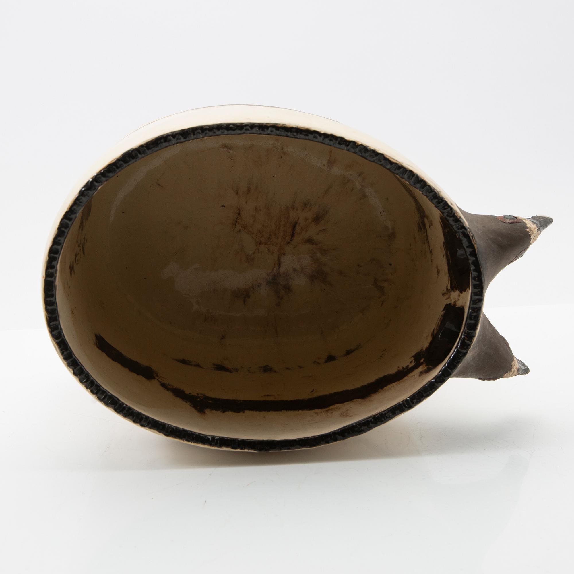 Anne Borselius, bowl, ceramic, 1985.