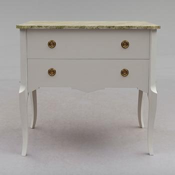 BYRÅ, gustaviansk stil, 1900-talets andra hälft.