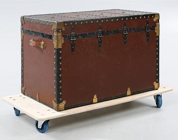 A trunk from Multnomah Baggageman Proof, Portland, around 1900.