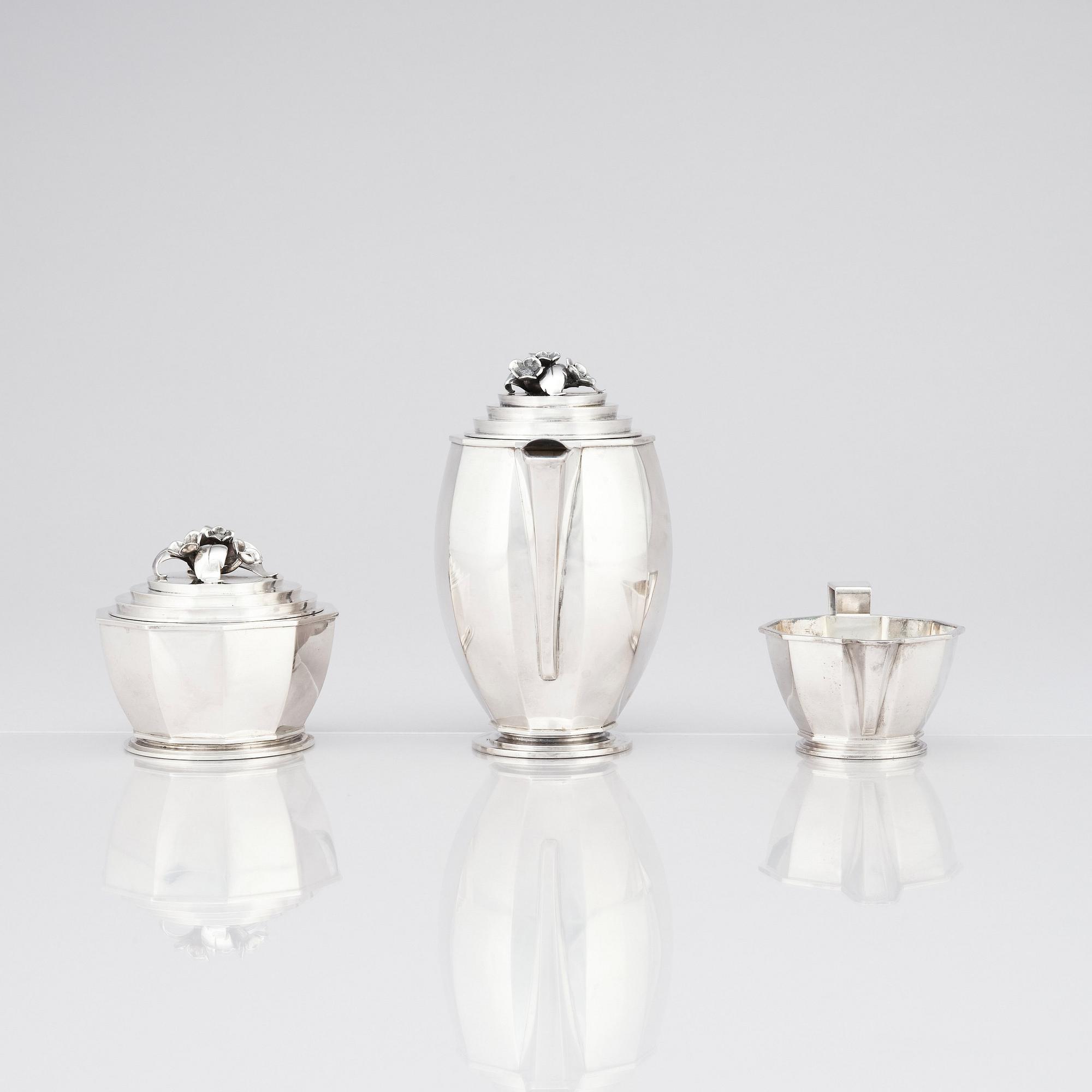 Atelier Borgila, kaffeservis, tre delar, Stockholm, 1947, gesällprov av K-E Löfman, sterling silver.