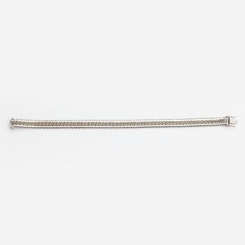 A 14K whitegold bracelet, Finnish importmarks Turun Kultaseppä Oy 1974.