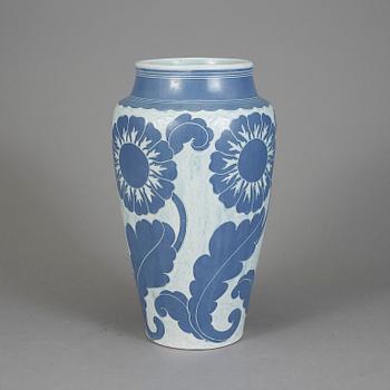 VAS, flintgods, "Sgrafitto", Josef Ekberg, signerad och daterad Gustavsberg 1921.
