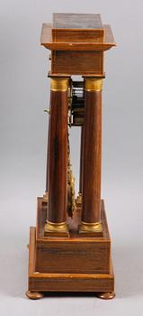 BORDSPENDYL, senempire, 1800-talets mitt.