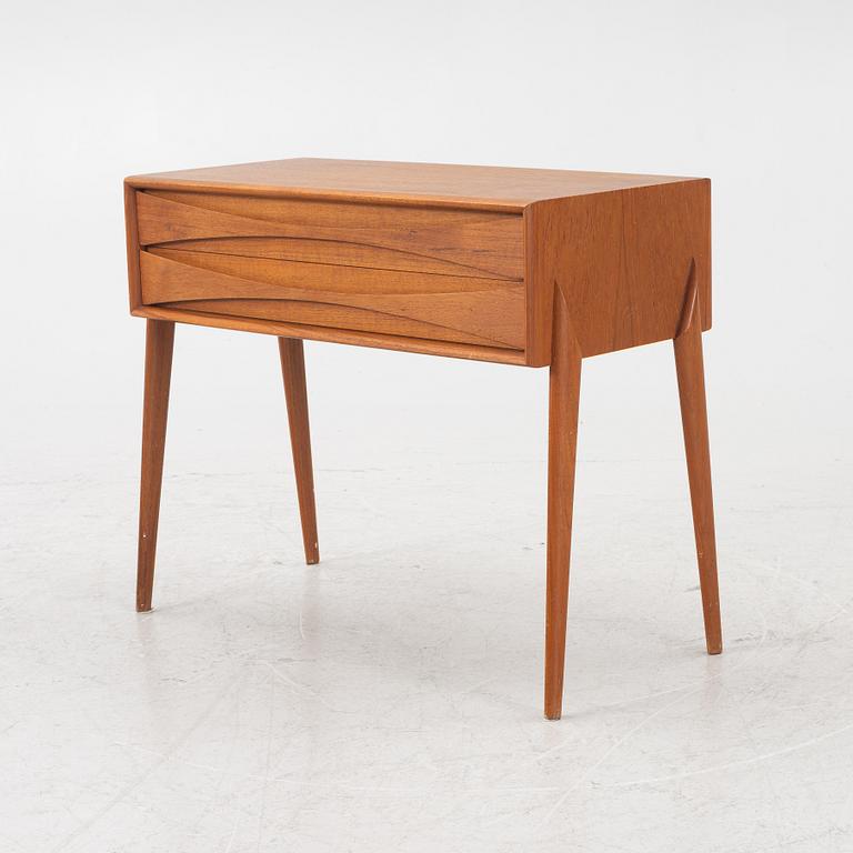 Rimbert Sandholdt, a 'GT 6835' chest of drawers, Glas & Trä, Hovmantorp.