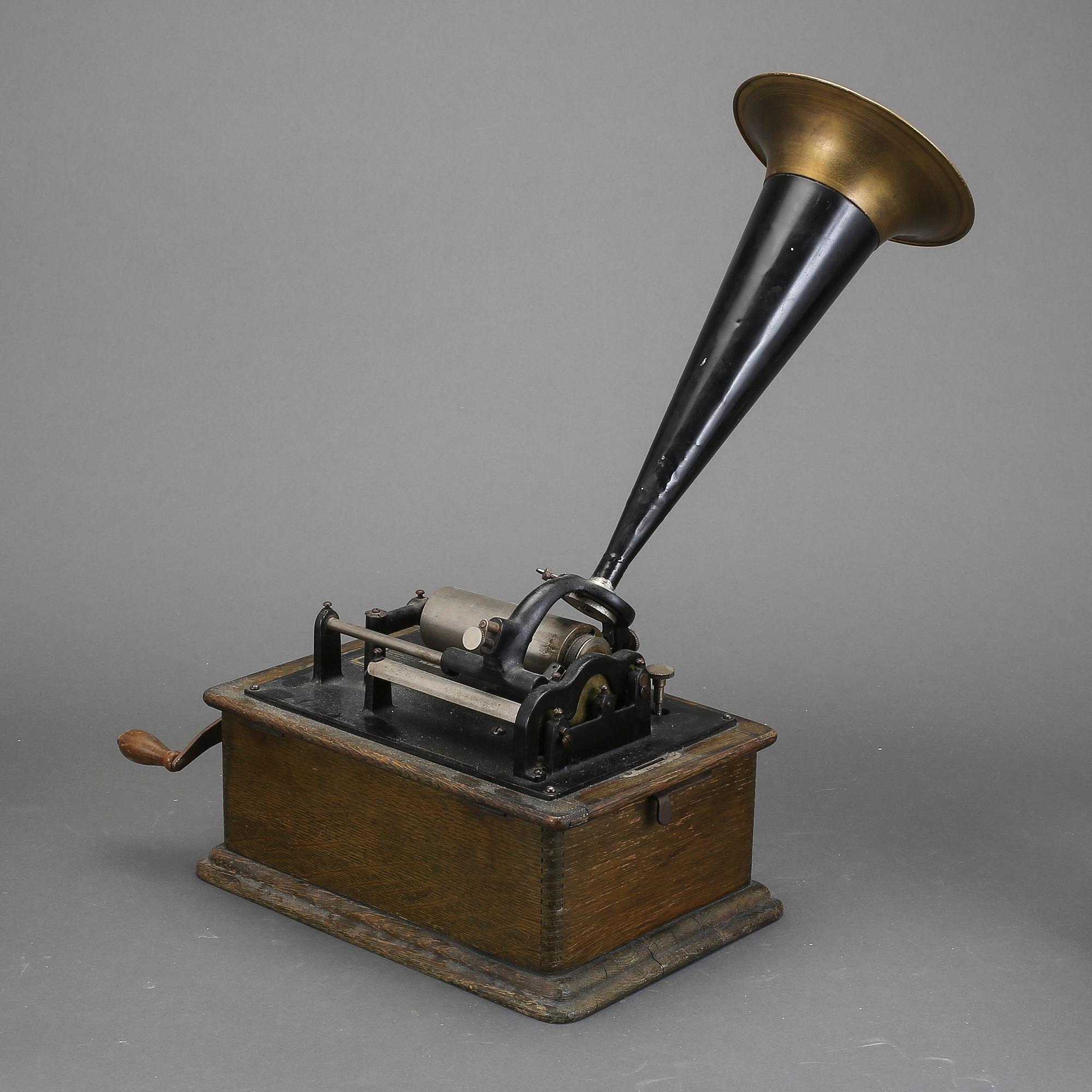 PHONOGRAPH, Edison, med ca 25 rullar.