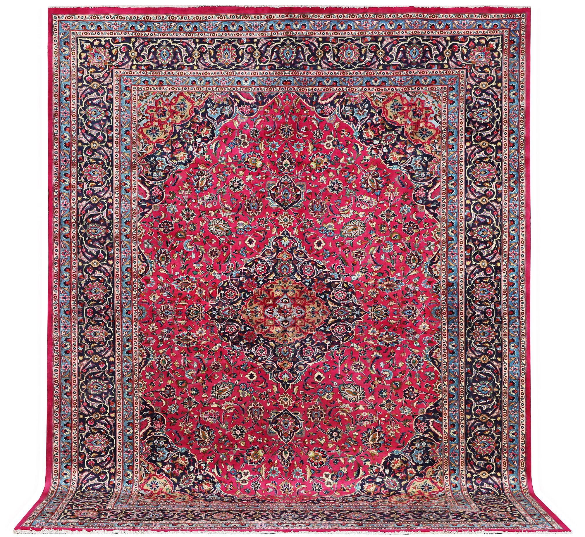 A carpet, Kashan, ca 390 x 300 cm.
