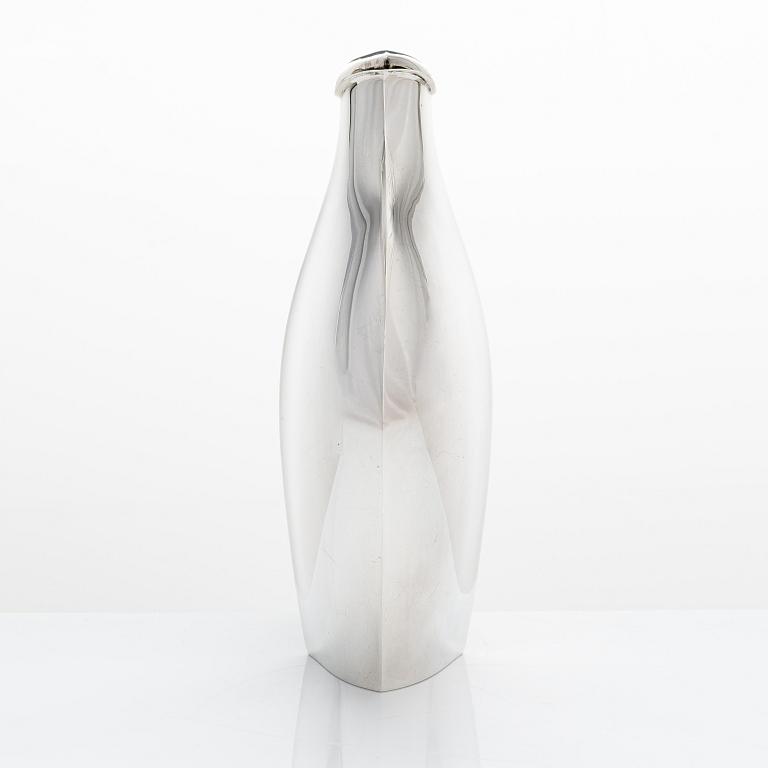 Tapio Wirkkala, sterling silver vase model TW 42, Kultakeskus, Hämeenlinna 1970.